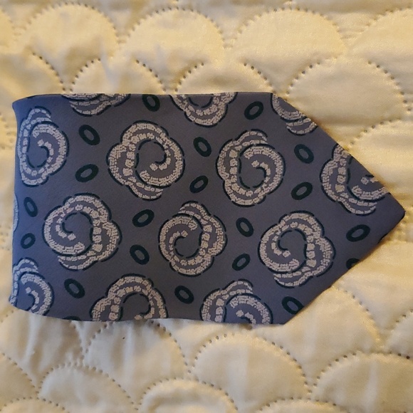 Men's Necktie - Picture 1 of 3